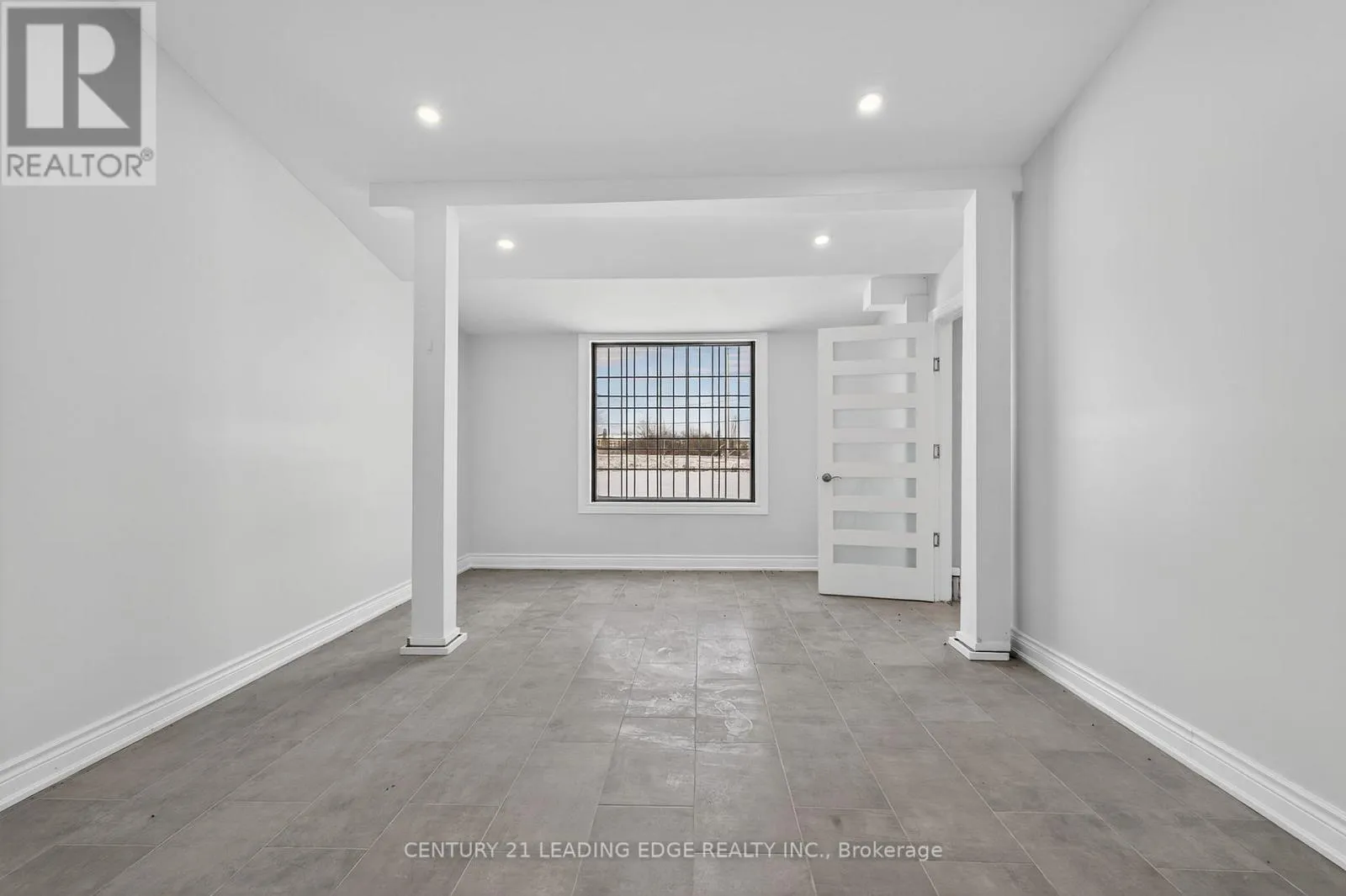 Commercial Sale For Sale