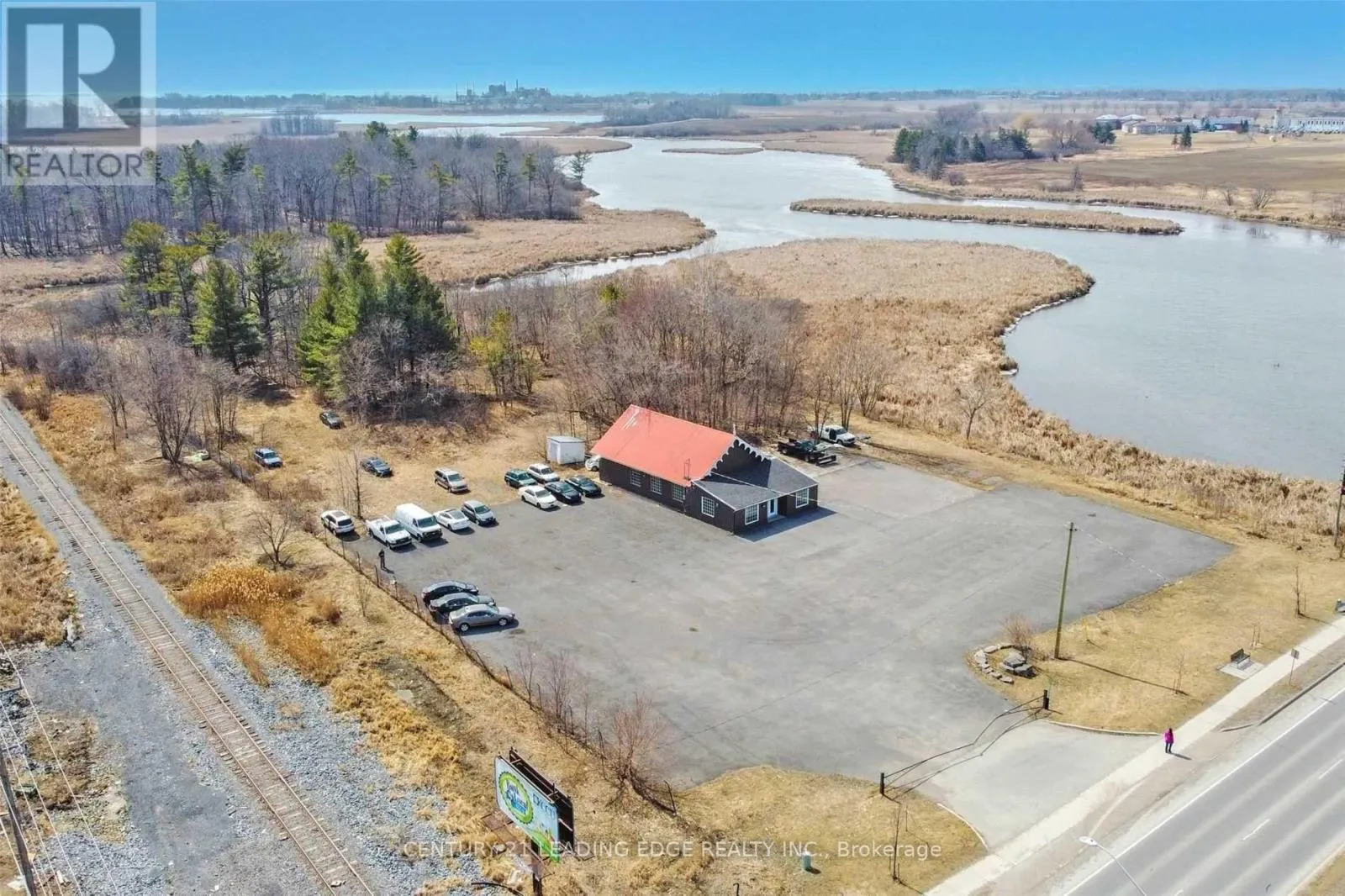 Commercial Sale For Sale