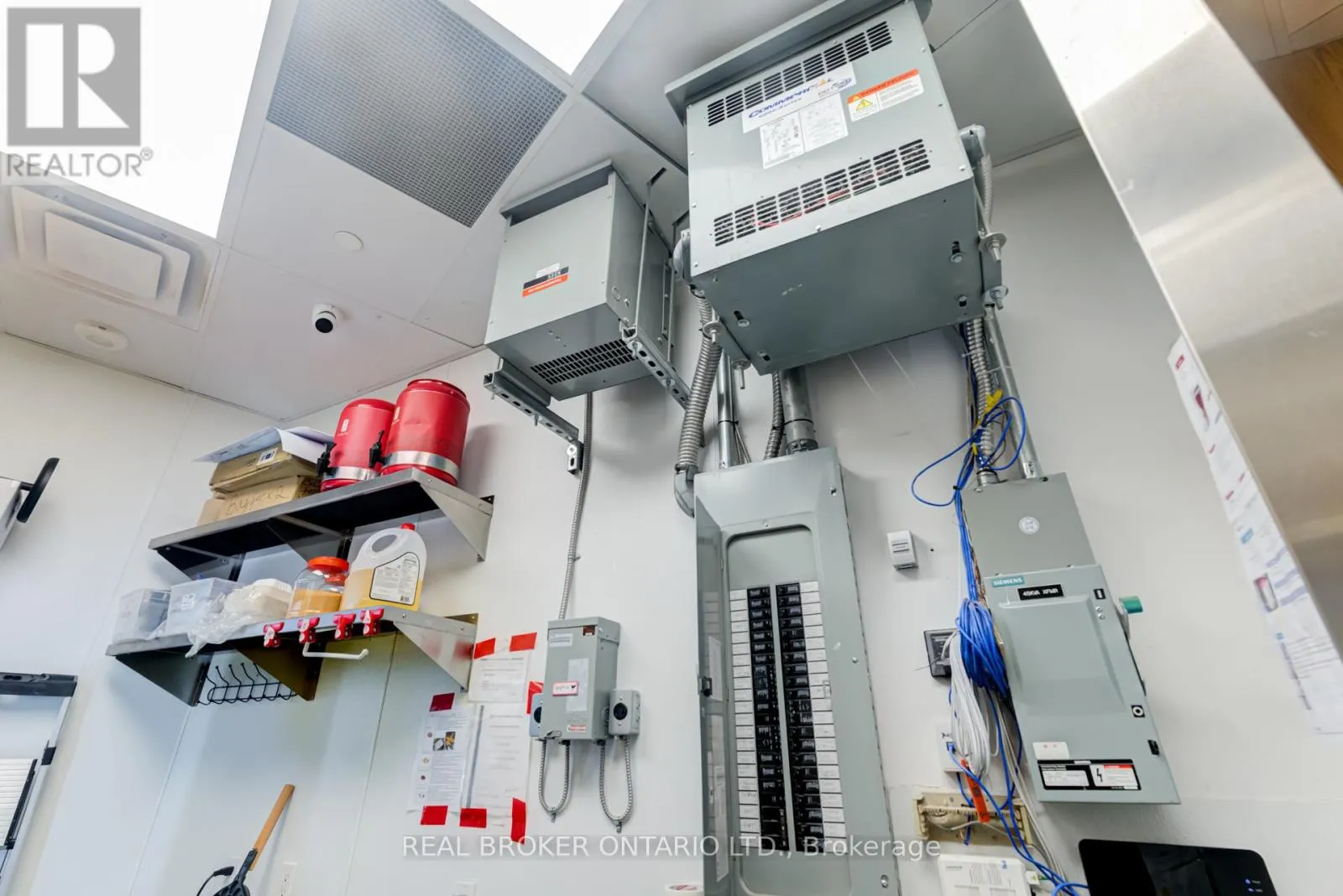 Commercial Sale For Sale