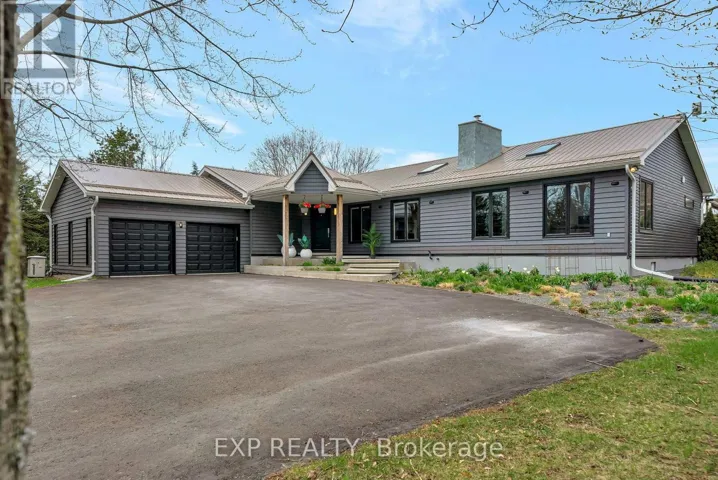 135 HISCOCK SHORES ROAD, Prince Edward County (Ameliasburg Ward), Ontario K0K1L0
