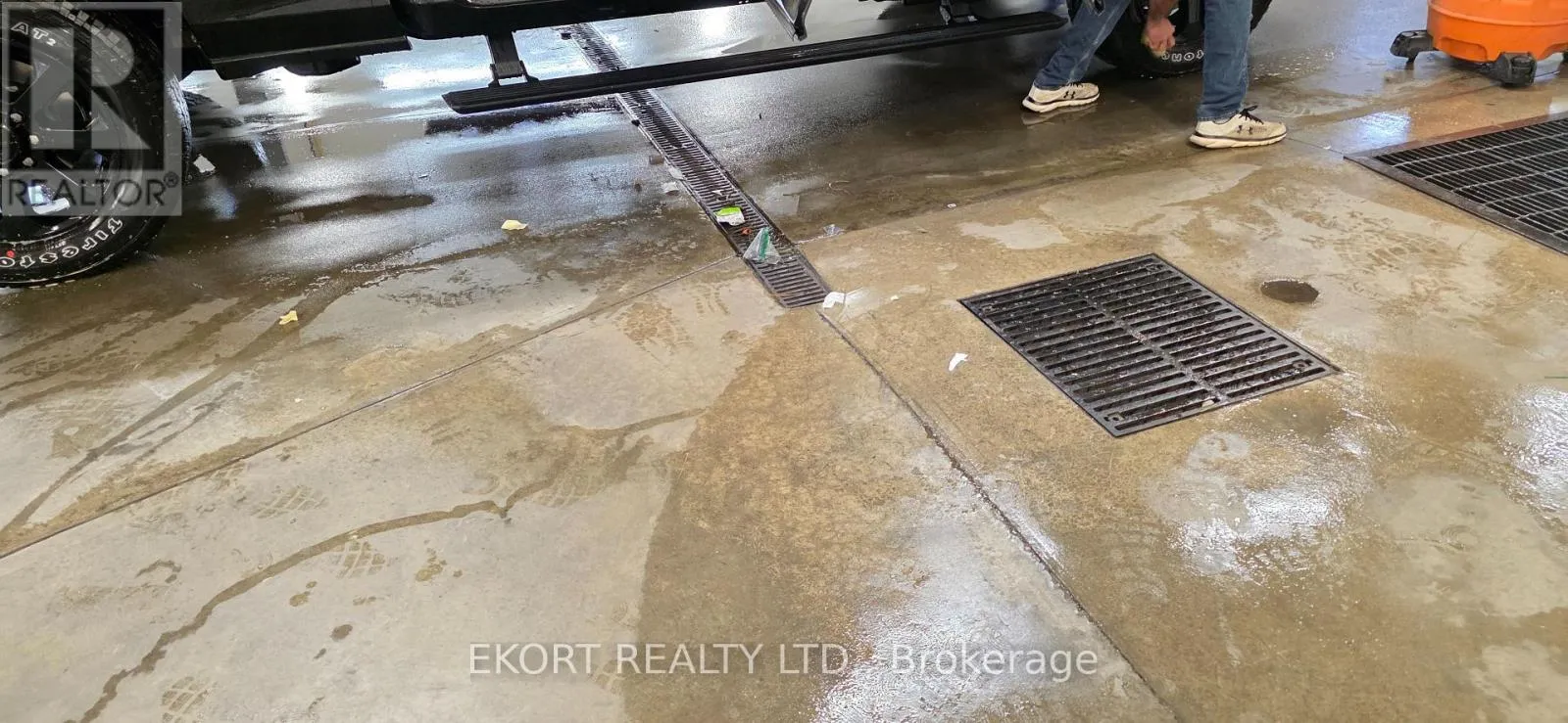 Commercial Sale For Sale