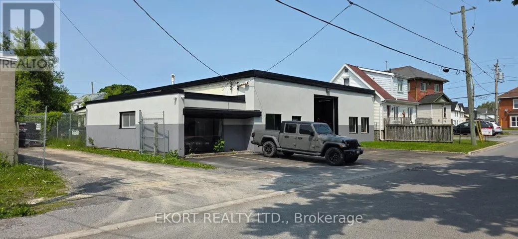 100 EVERETT STREET, Belleville (Belleville Ward), Ontario K8P3K6