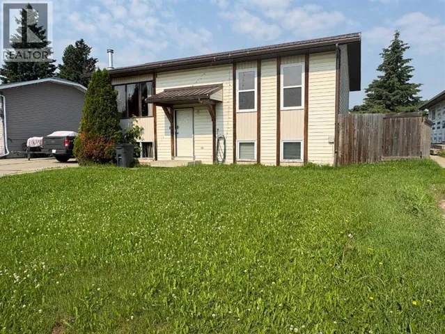 1004 12 Street, Slave Lake, Alberta T0G2A3