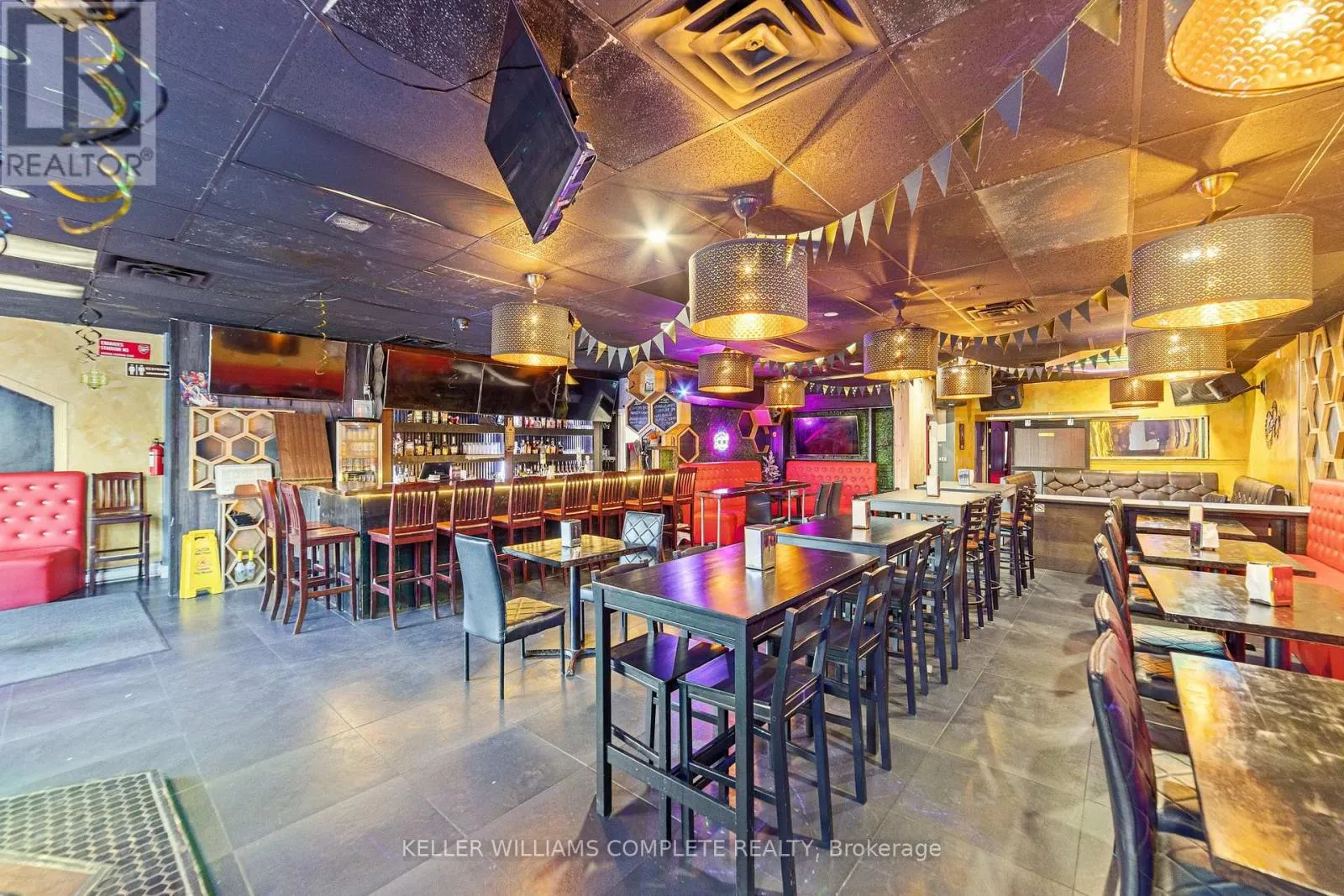 Commercial Sale For Sale