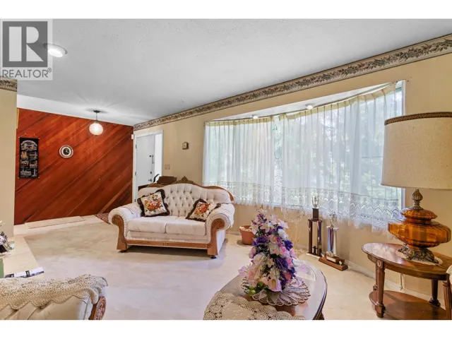 11668 272 STREET, Maple Ridge, British Columbia V2W1N1