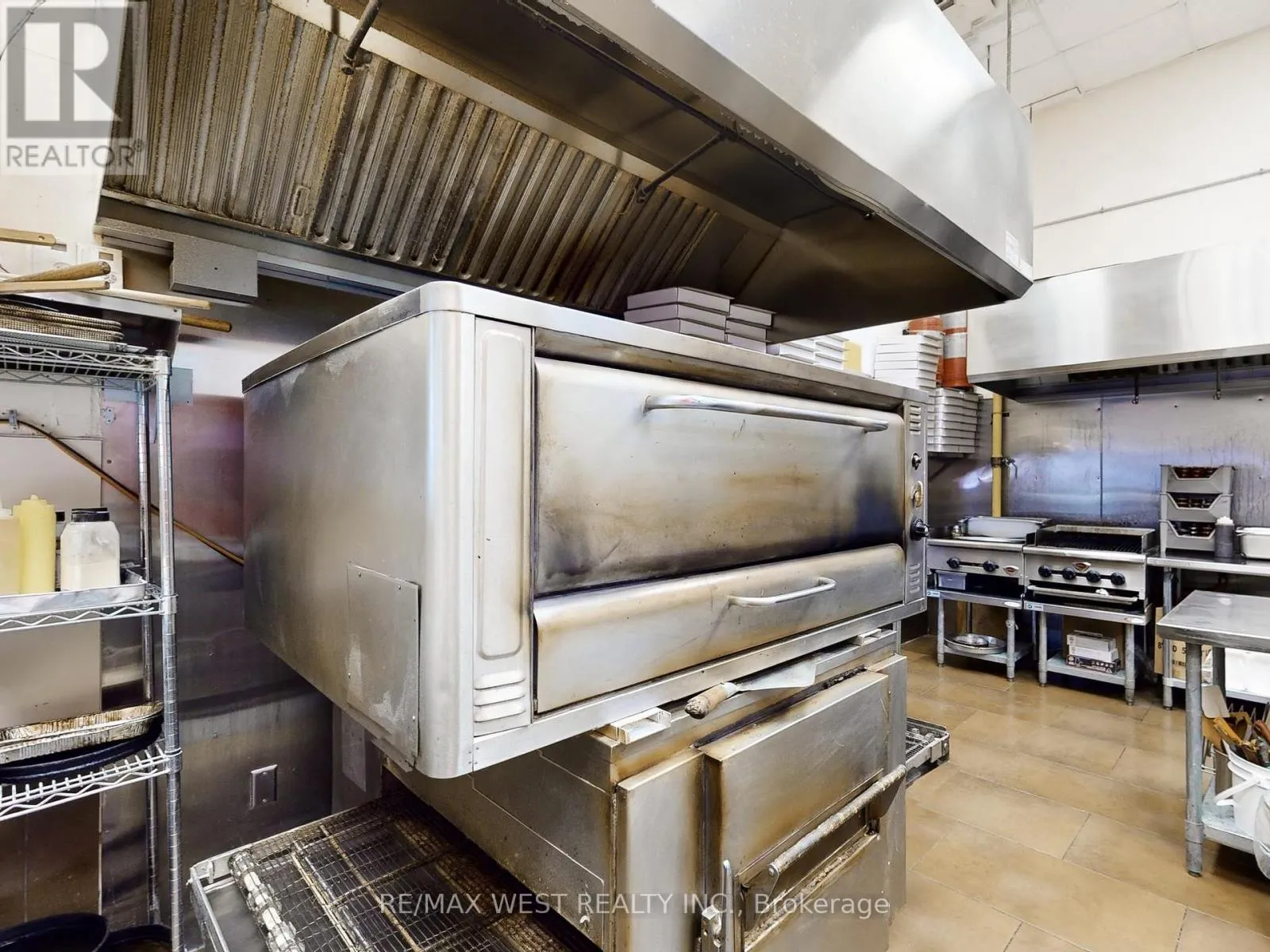 Commercial Sale For Sale