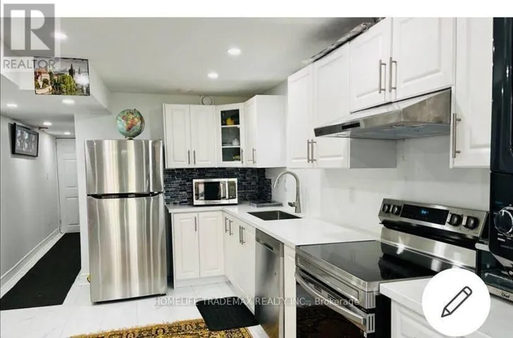 44 LLOYDMINSTER AVENUE, Ajax (Central East), Ontario L1Z0N8