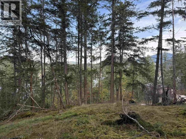 LOT B FRANCIS PENINSULA ROAD, Madeira Park, British Columbia V0N2H1