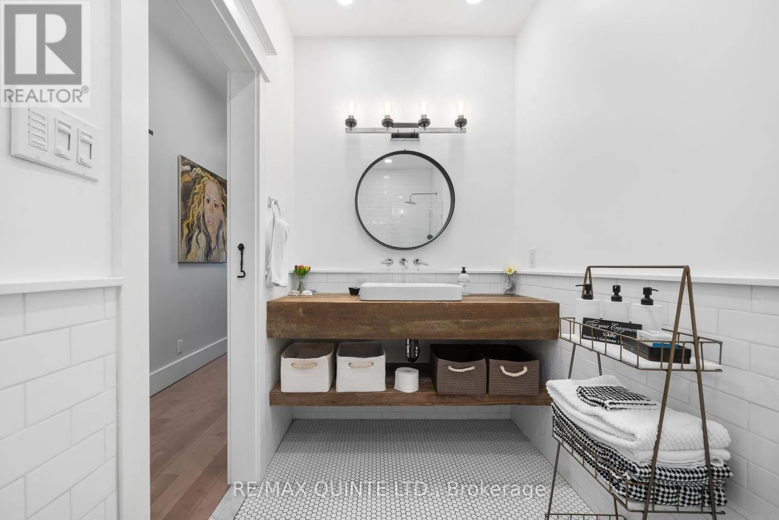 Commercial Sale For Sale