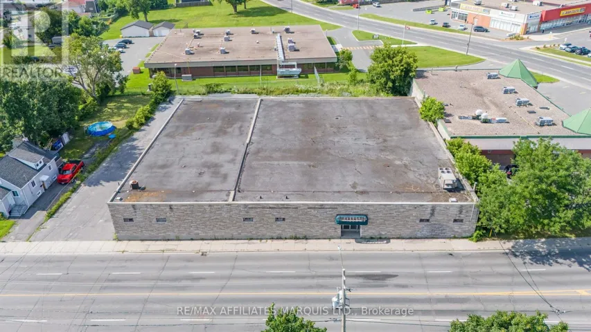 71 NINTH STREET W, Cornwall, Ontario K6J3A4