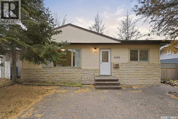 2230 St Patrick AVENUE, Saskatoon, Saskatchewan S7M0L3