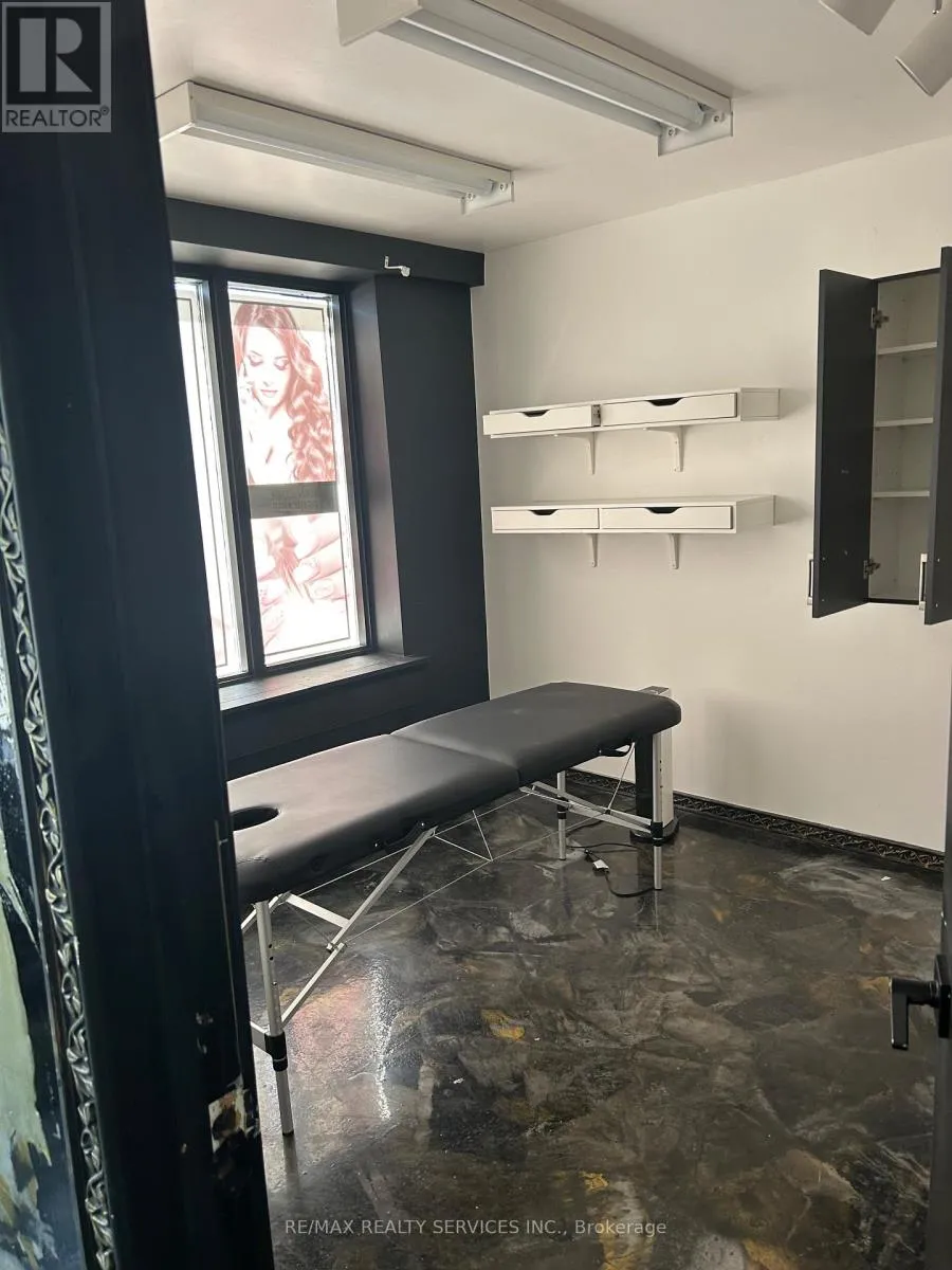 Commercial Sale For Sale