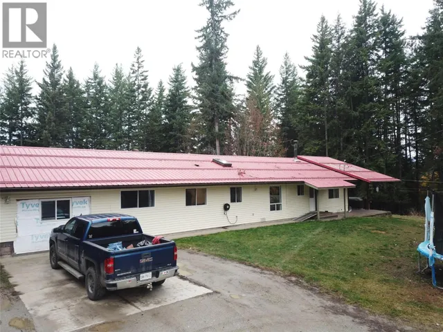 2550 Cody Road, Magna Bay, British Columbia V0E1M7
