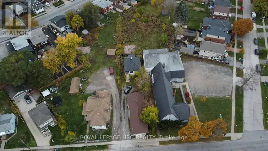 13 FACER STREET, St. Catharines (Facer), Ontario L2M5H1