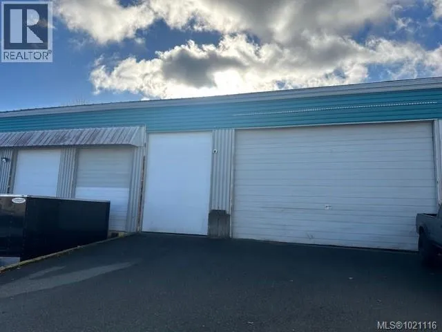 302 & 303 1779 Sean Hts, Central Saanich, British Columbia V8M1X6