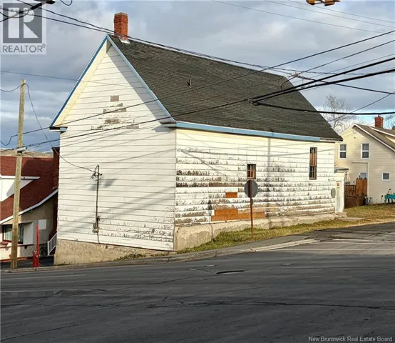 131 Renfrew, Dalhousie, New Brunswick E8C2H8