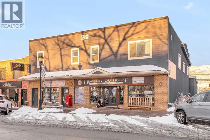 312 1 Street W, Cochrane, Alberta T4C1A9