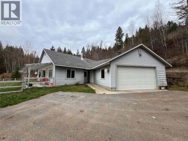 2481 Squilax Anglemont Road Unit# 25, Lee Creek, British Columbia V0E1M4