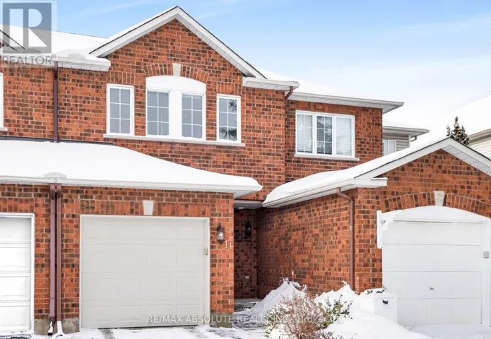 11 FOXDEN PLACE, Ottawa, Ontario K1G6A5