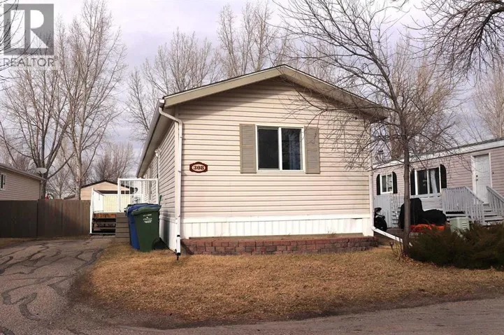 308 Station Boulevard, Coaldale, Alberta T1M1P6