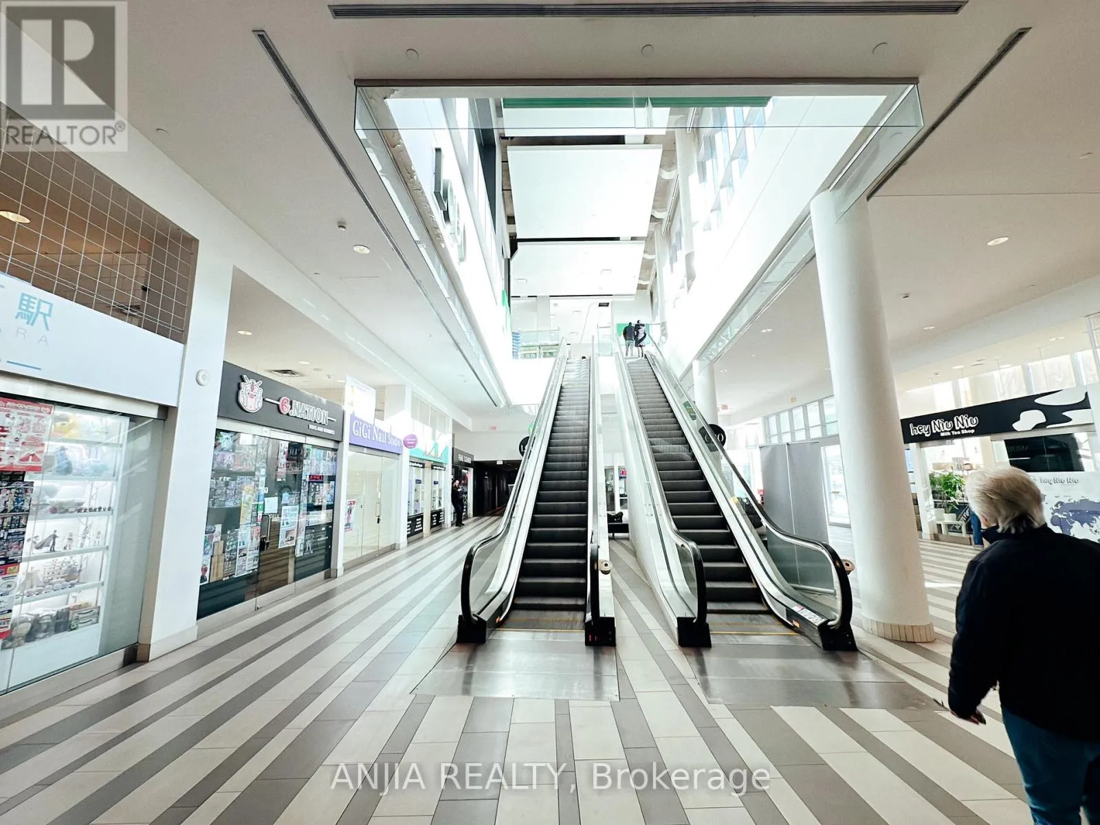 Commercial Sale For Sale