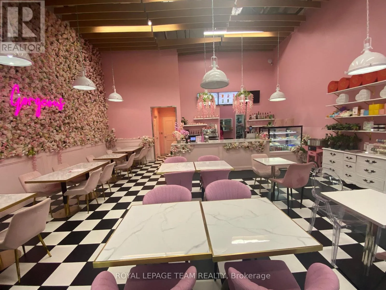 Commercial Sale For Sale