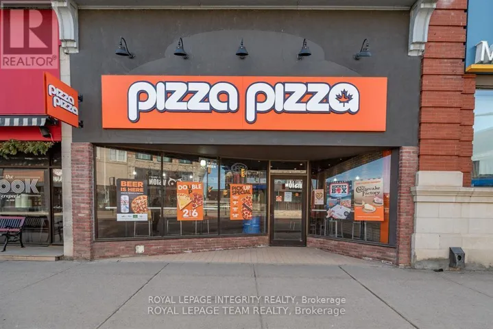 32 PEMBROKE STREET W, Pembroke, Ontario K8A5M3