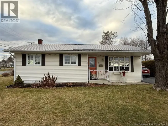 236 Neilson Street, Woodstock, New Brunswick E7M2H9