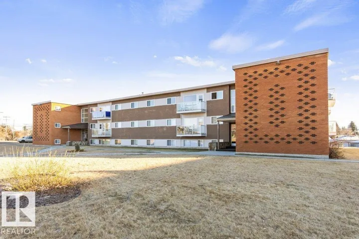 #17 6113 98 AV NW, Edmonton, Alberta T6A0A3