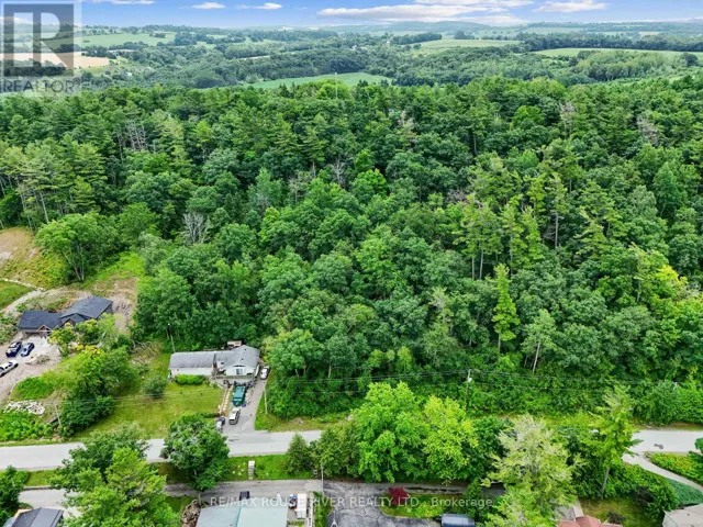 28 BAMSEY DRIVE, Hamilton Township, Ontario K0L1E0
