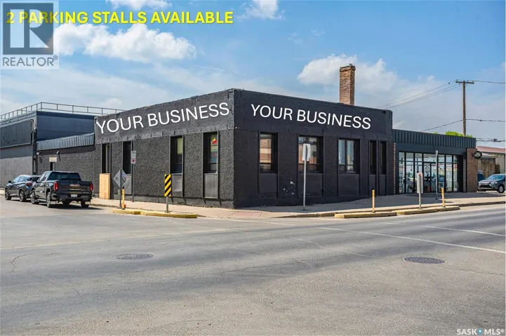 2005 8TH AVENUE, Regina, Saskatchewan S4R8R3