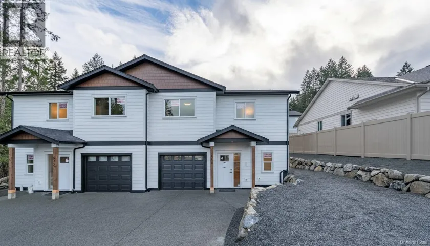 668 Sanderson Rd, Ladysmith, British Columbia V9G0A7