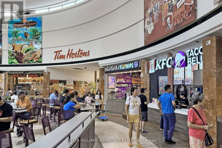 114 - 6464 YONGE STREET, Toronto (Newtonbrook West), Ontario M2M3X4