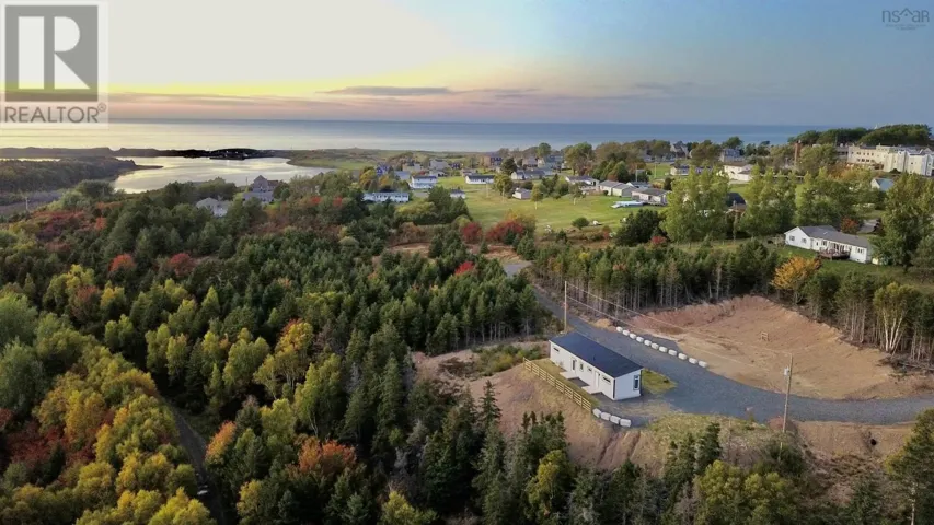 25 Parkdale Crescent, Inverness, Nova Scotia B0E1N0
