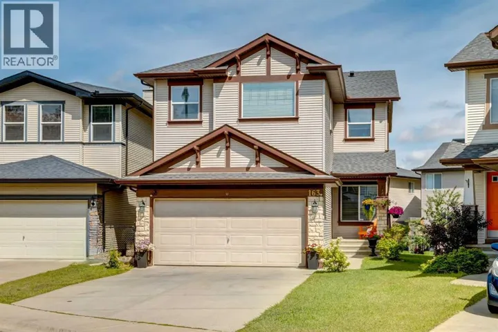 163 Cougarstone Court SW, Calgary, Alberta T3H5R4