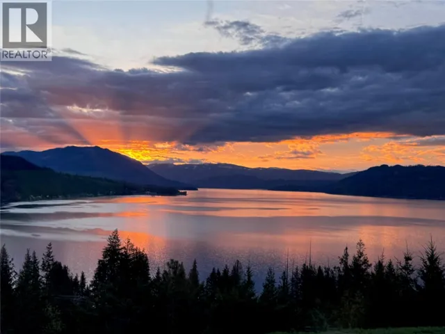 4465 Squilax-Anglemont Road, Scotch Creek, British Columbia V0E1M5