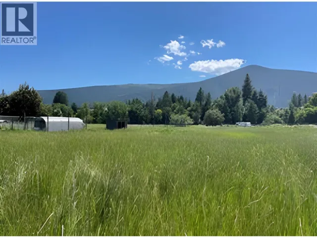 820 64TH Avenue, Grand Forks, British Columbia V0H1H4