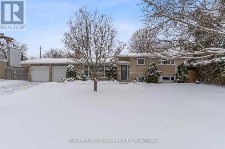 62 CRYSTAL BEACH DRIVE, Ottawa, Ontario K2H5N1