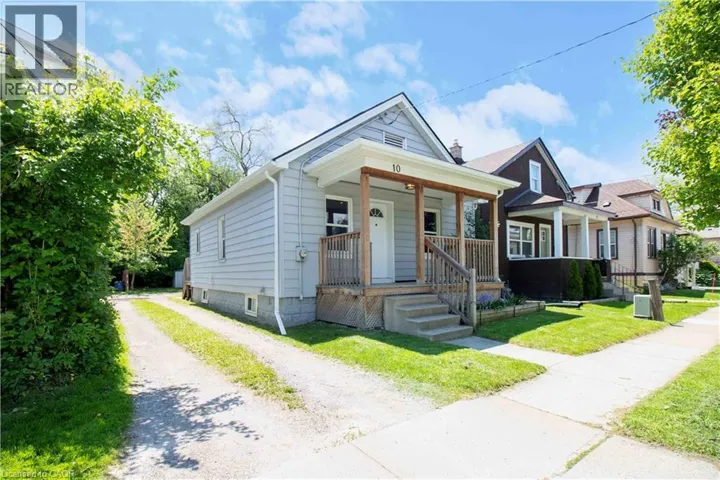 10 MANNING Street, St. Catharines, Ontario L2R1H9