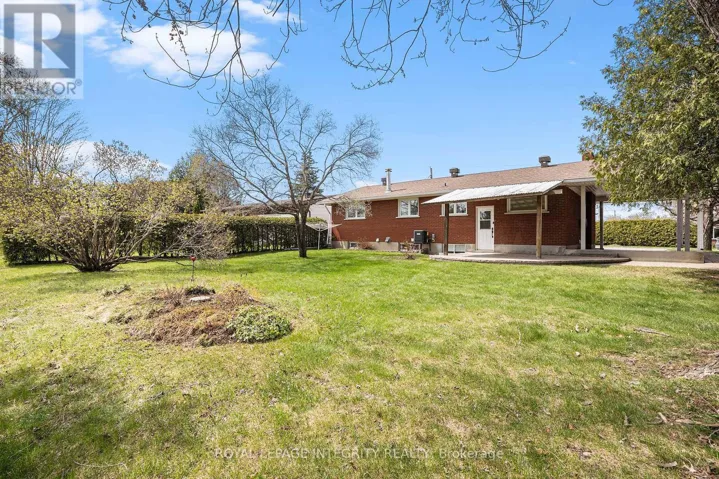 B - 19 SHERRY LANE, Ottawa, Ontario K2G3L4