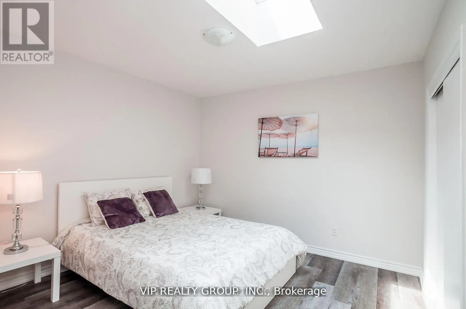 Commercial Sale For Sale