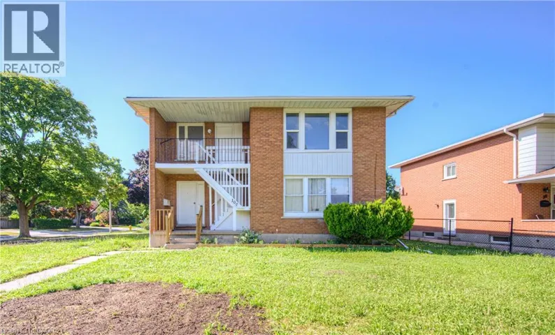 100 WESTWOOD Road, Kitchener, Ontario N2M2K6