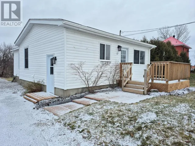 17 VANKESSEL STREET, Whitewater Region, Ontario K0J1K0