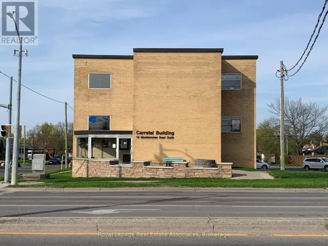 301 - 16 MOUNTAINVIEW ROAD S, Halton Hills (Georgetown), Ontario L7G4K3