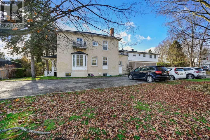 10 BELVEDERE PLACE, Brockville, Ontario K6V3A4