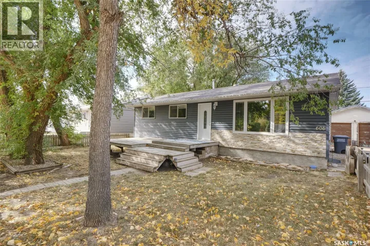606 6th STREET W, Chaplin, Saskatchewan S0H0V0