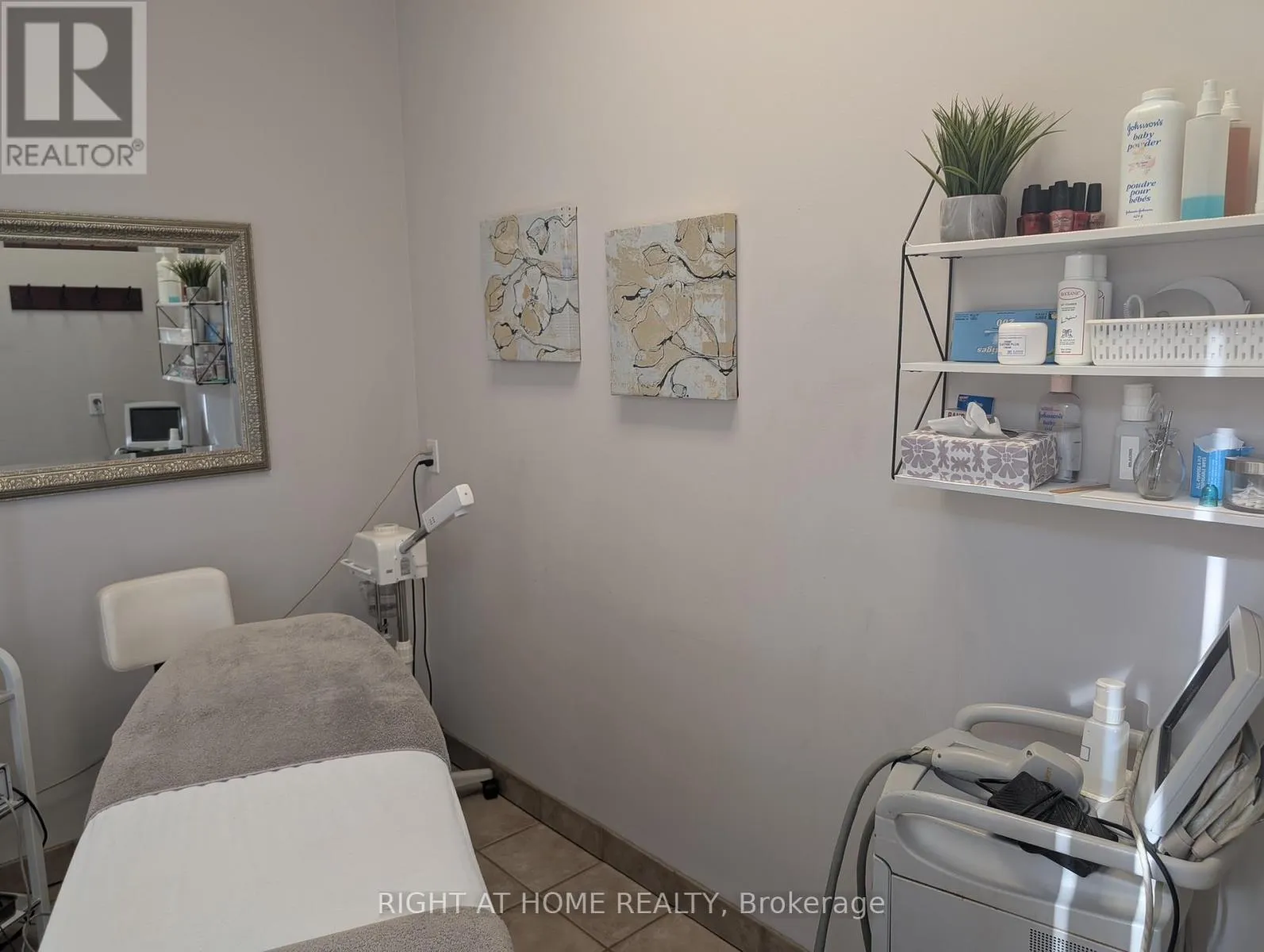 Commercial Sale For Sale