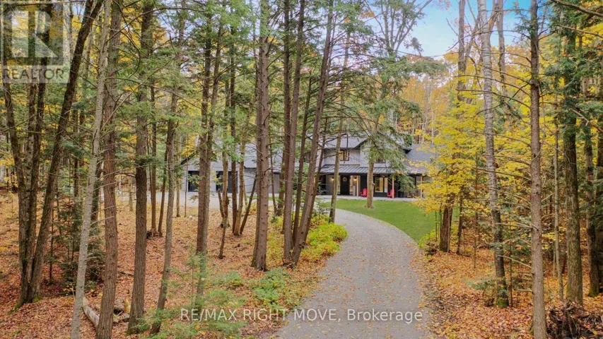 1025 DAVIS DRIVE, Gravenhurst (Morrison), Ontario P0E1N0