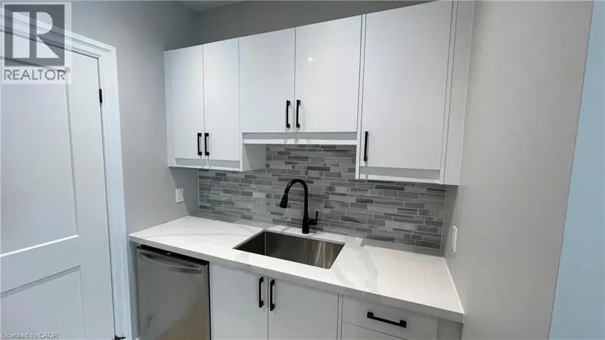 69 EAST MAIN Street Unit# 102, Welland, Ontario L3B3W4