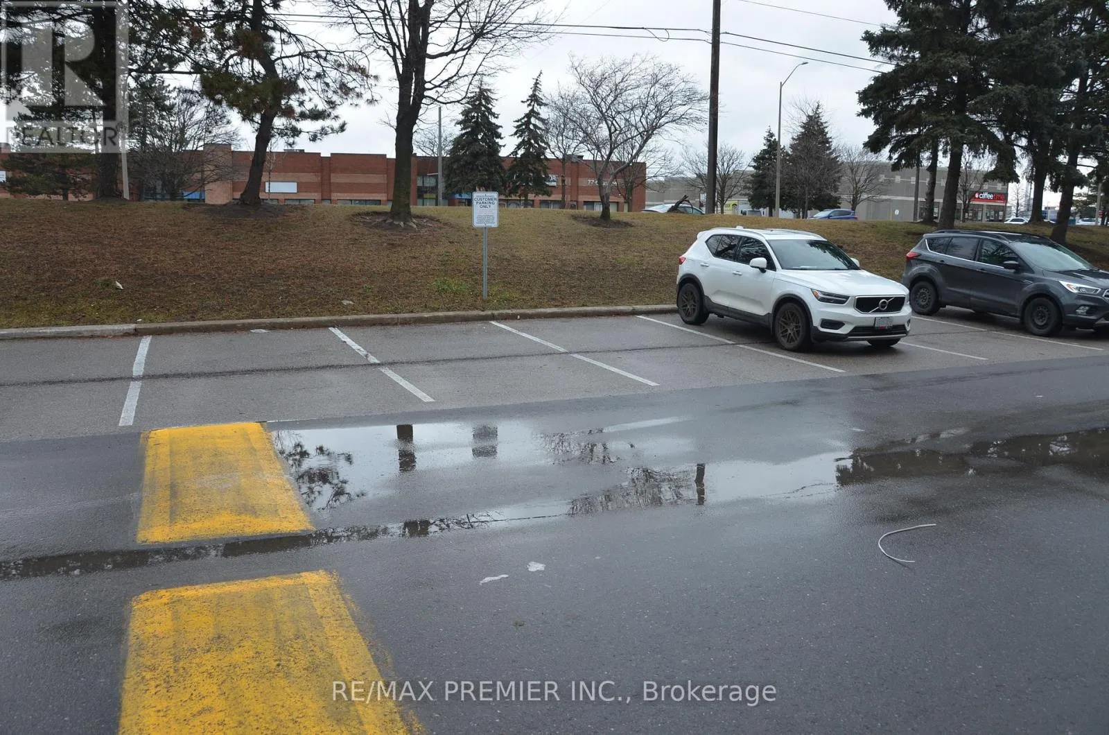 Commercial Sale For Sale